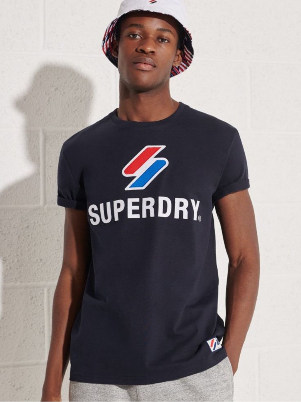 Superdry size XL 100% cotton Men's Navy Logo Crew Neck T-Shirt